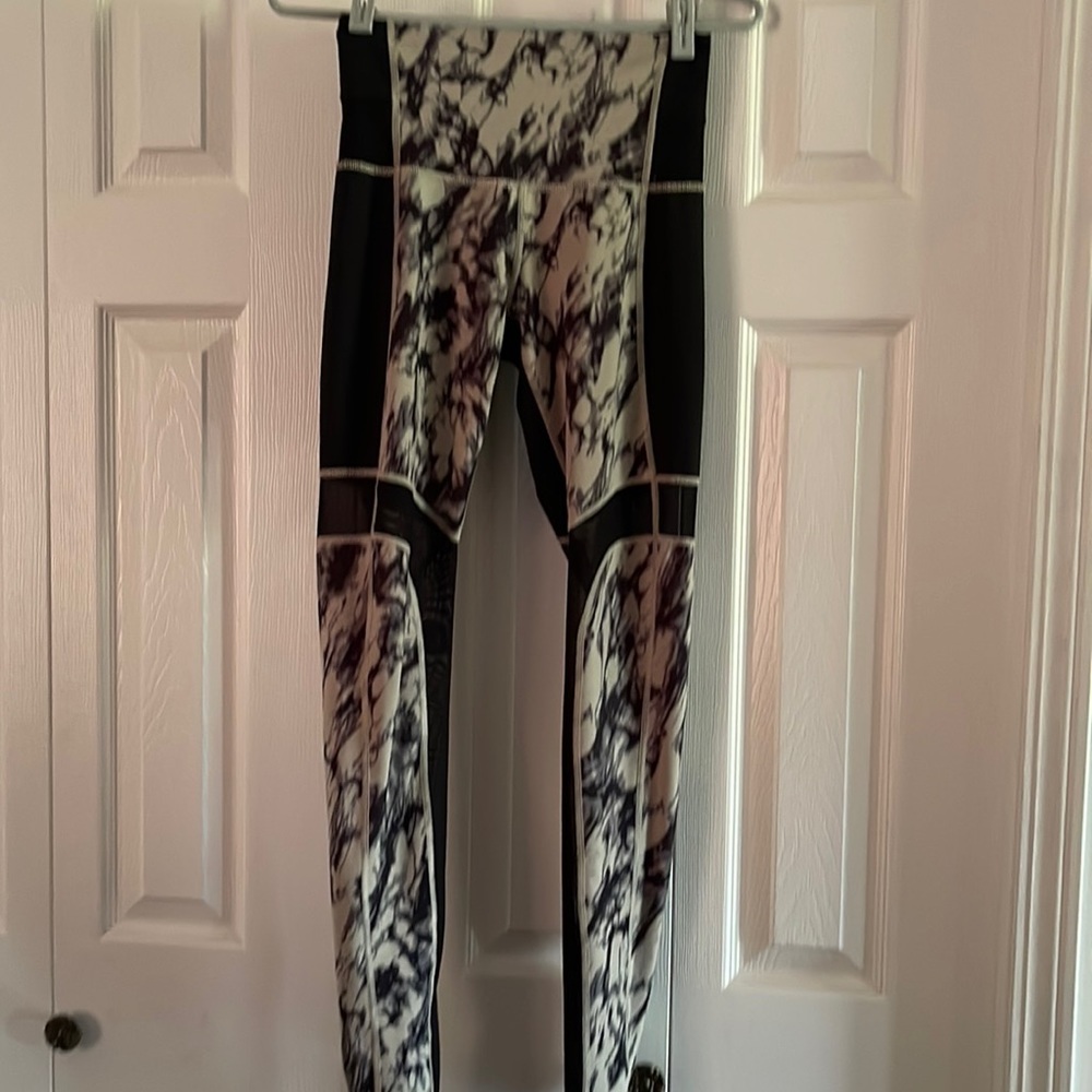 Rare Lululemon Wunder Unders 🥰🥰🥰